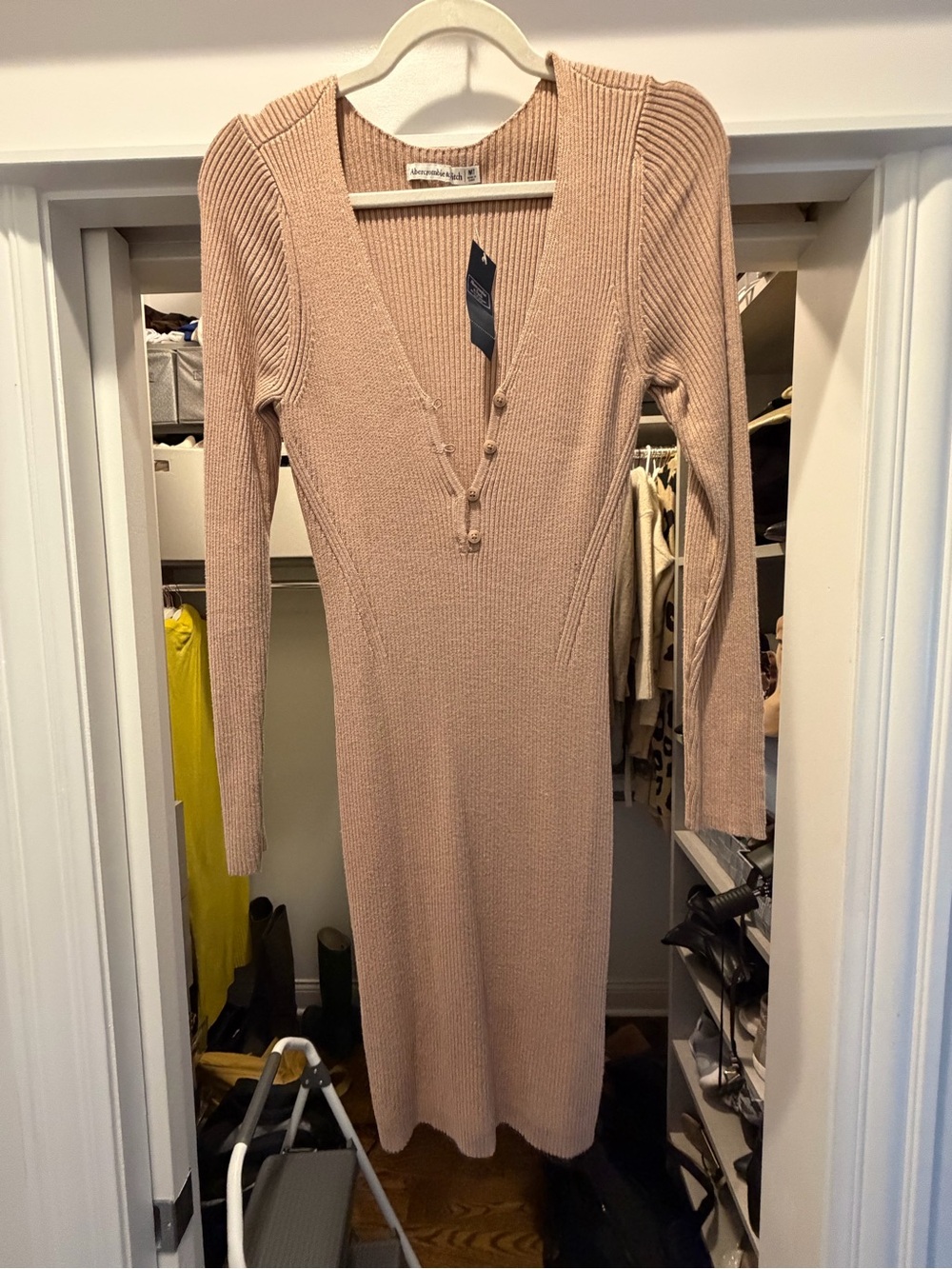 Abercrombie & Fitch Blush Ribbed Long-Sleeve V-Neck Midi Dress